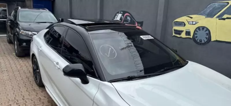 Toyota Camry   - 2019