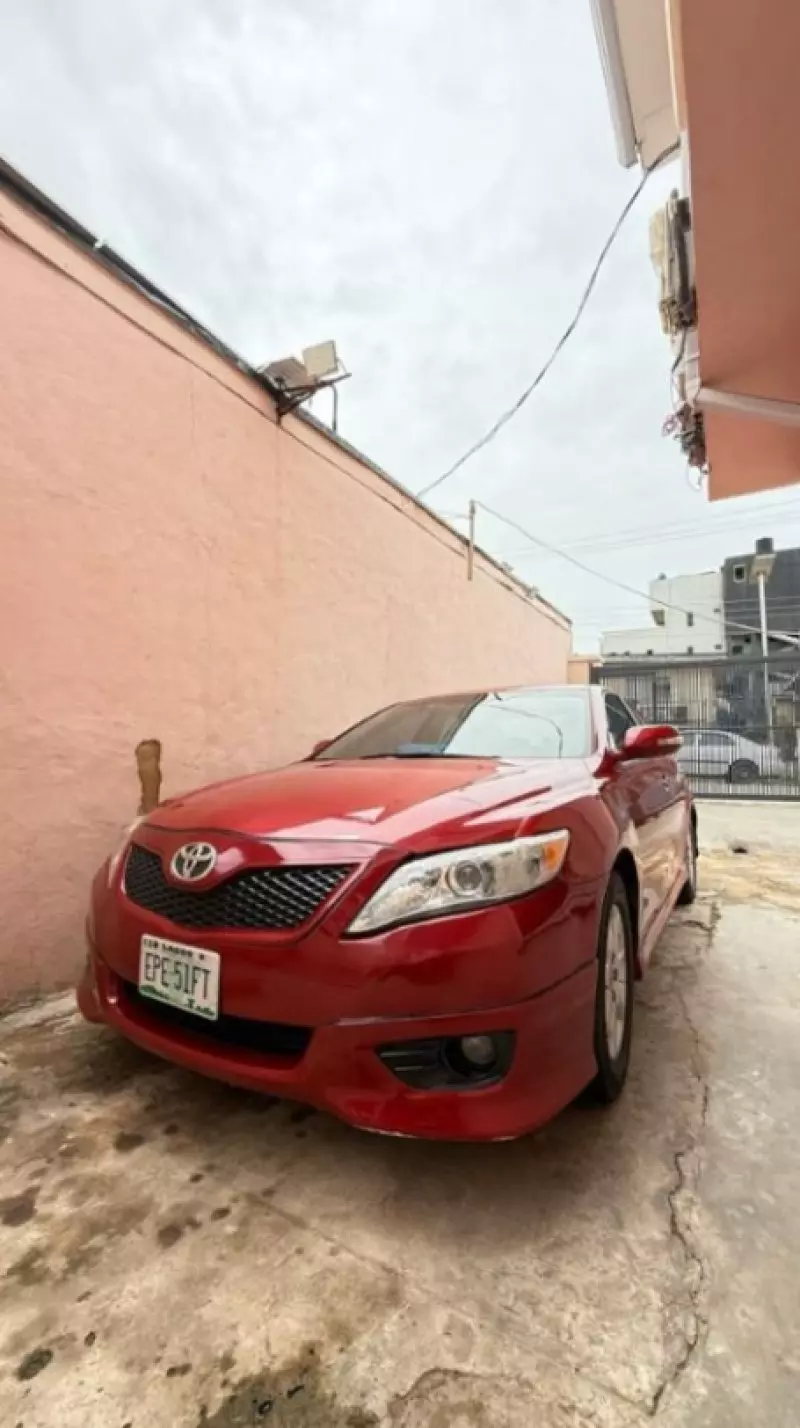 TOYOTA Camry   - 2009