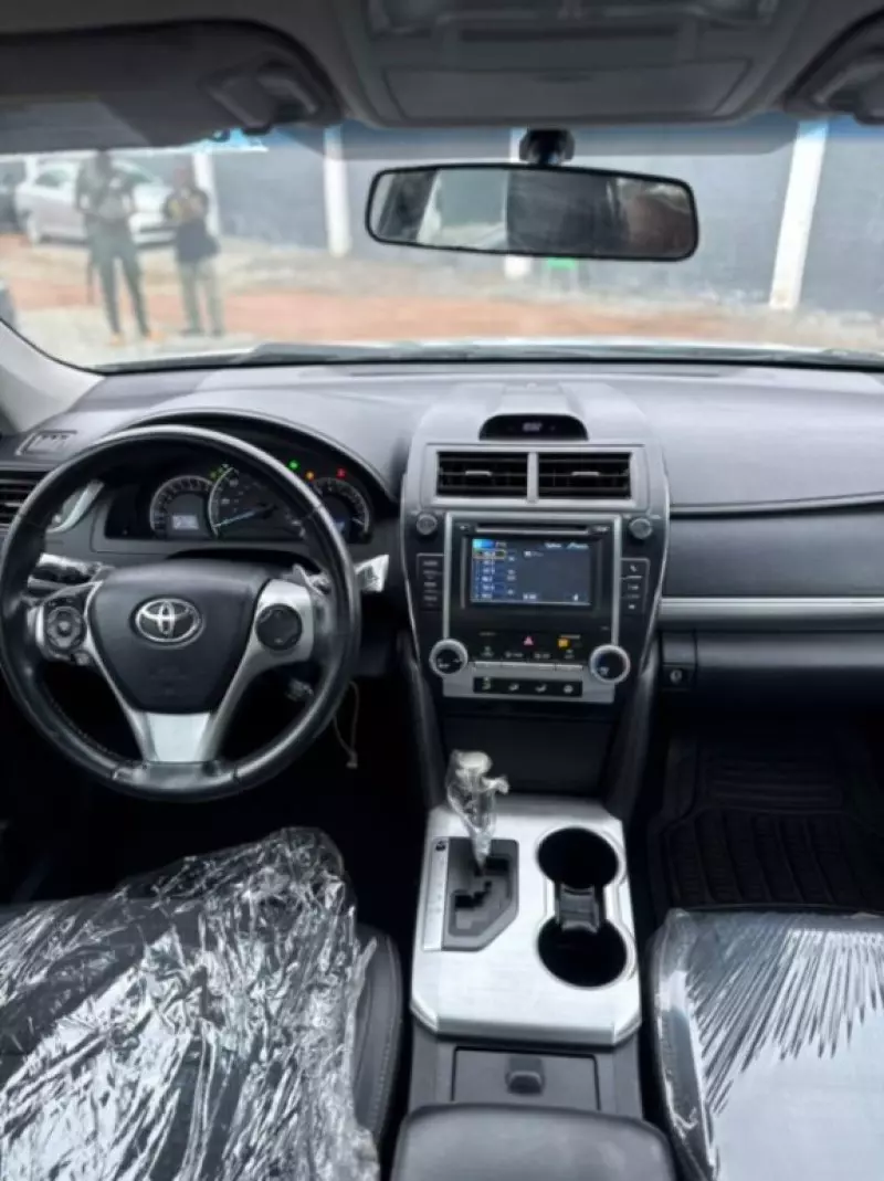 TOYOTA Camry   - 2012