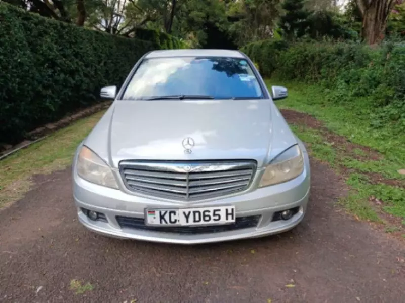 Mercedes-Benz C 180   - 2011