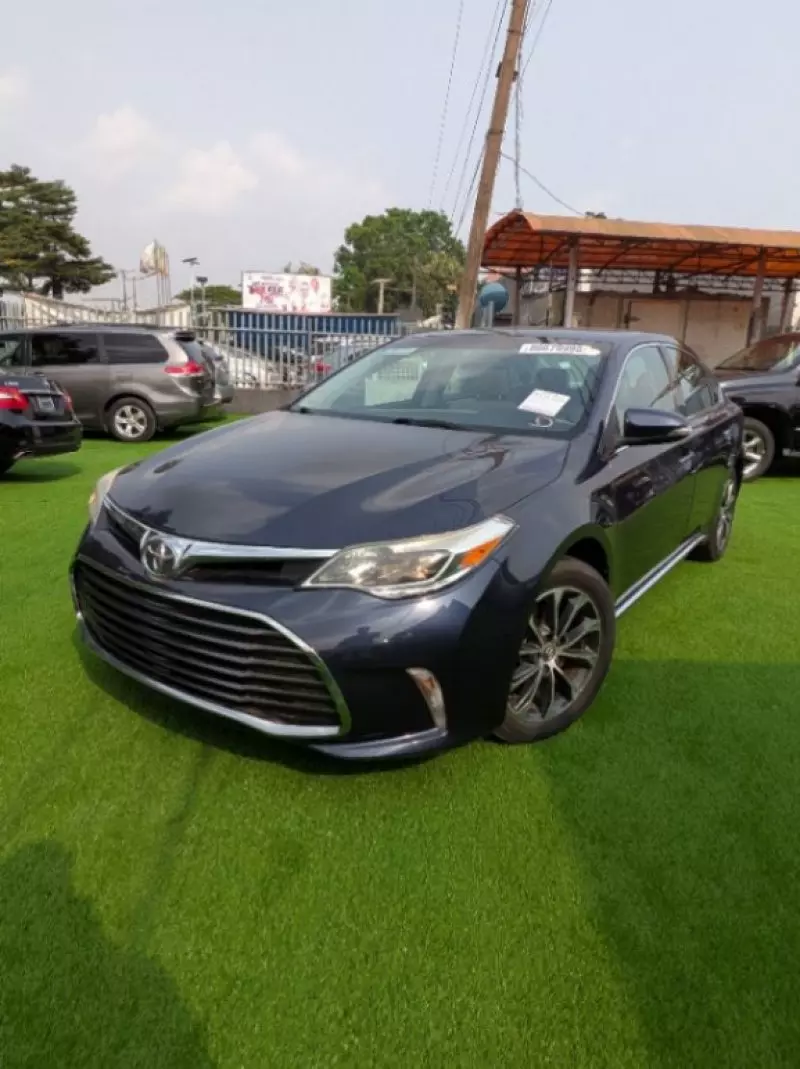 Toyota Avalon - 2016