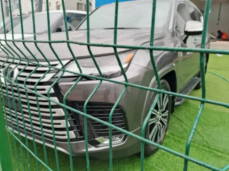 Lexus LX 600   - 2024