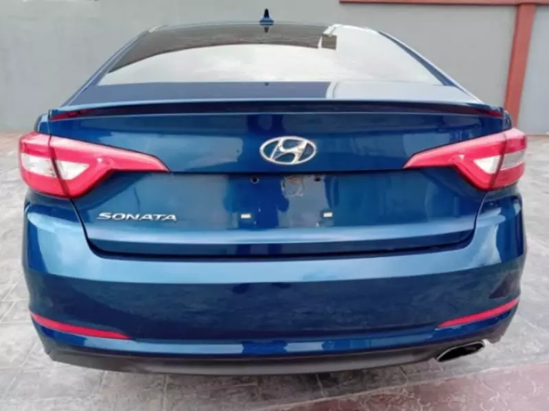Hyundai Sonata   - 2015