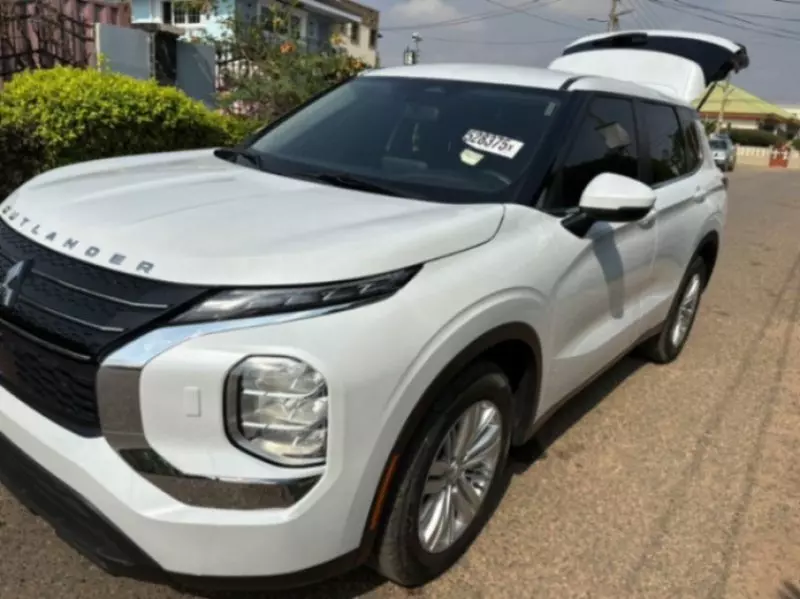 Mitsubishi New Outlander   - 2023