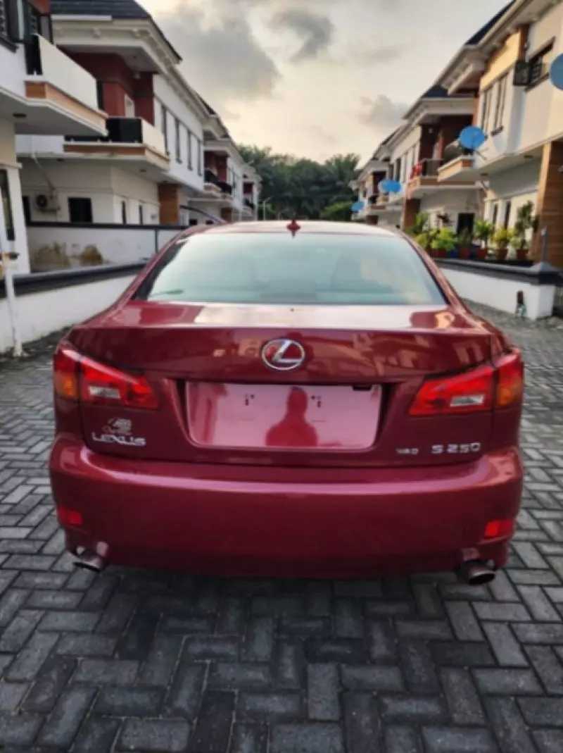 Lexus ES 350   - 2012