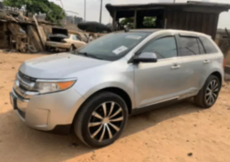 Ford Edge   - 2012