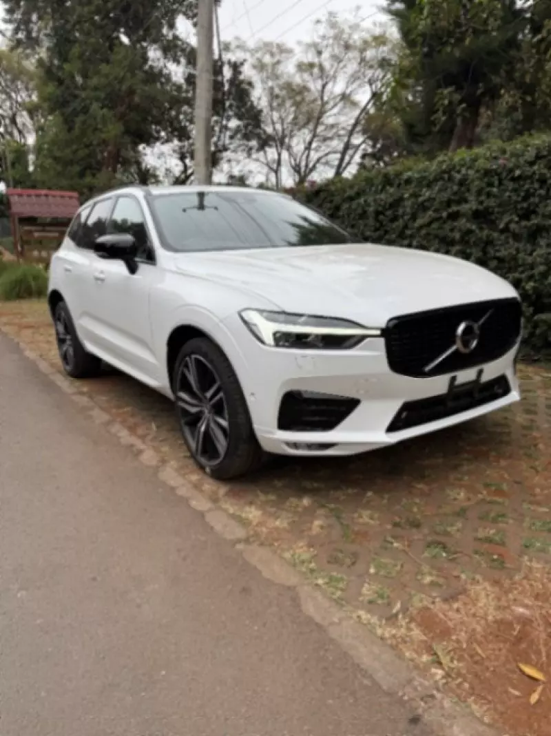 Volvo XC60   - 2021