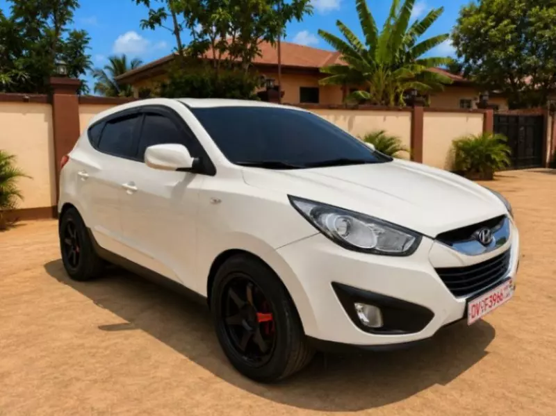 Hyundai Tucson   - 2015