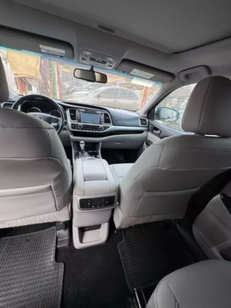 TOYOTA Highlander   - 2016
