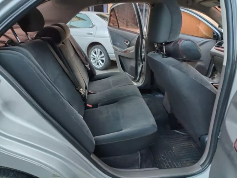Toyota Premio    - 2012