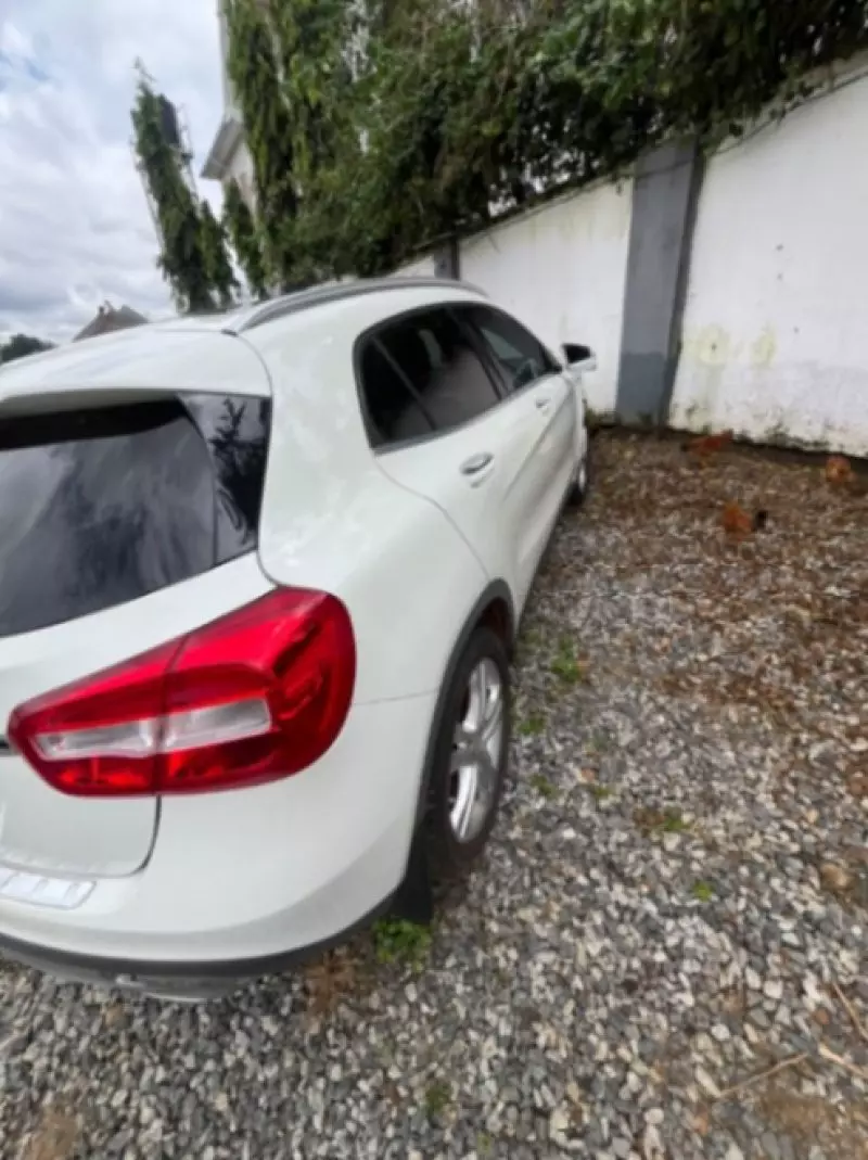 Mercedes-Benz GLA-Class   - 2015