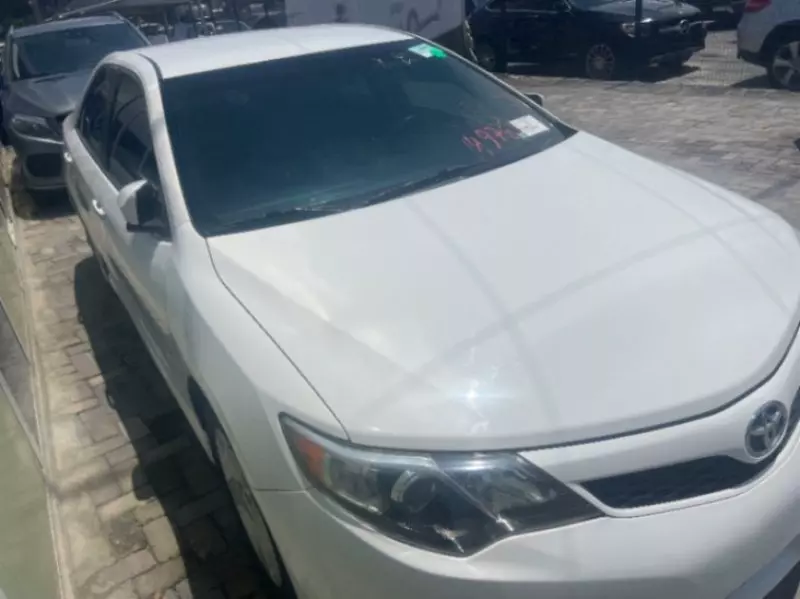 TOYOTA Camry   - 2013