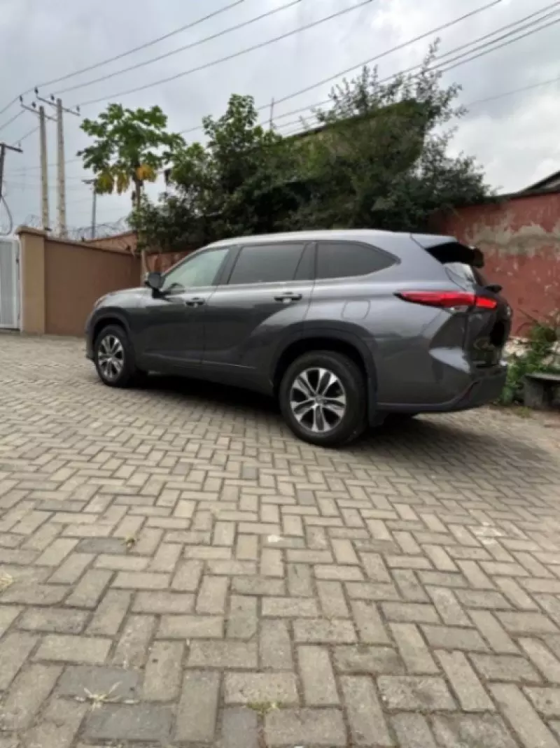 TOYOTA Highlander   - 2022