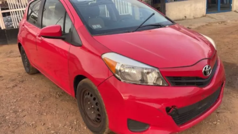 Toyota Yaris   - 2012