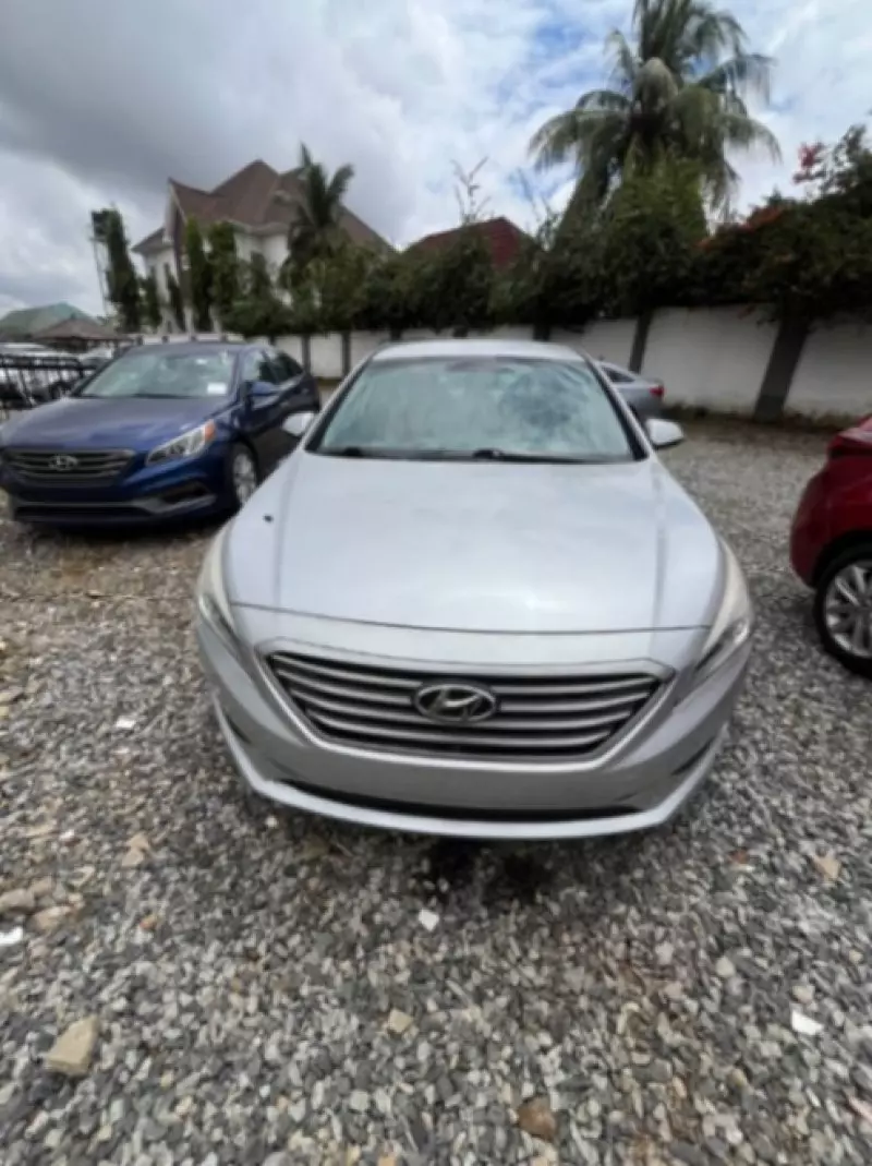 Hyundai Sonata - 2015