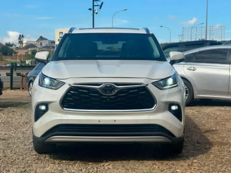 TOYOTA Highlander   - 2021
