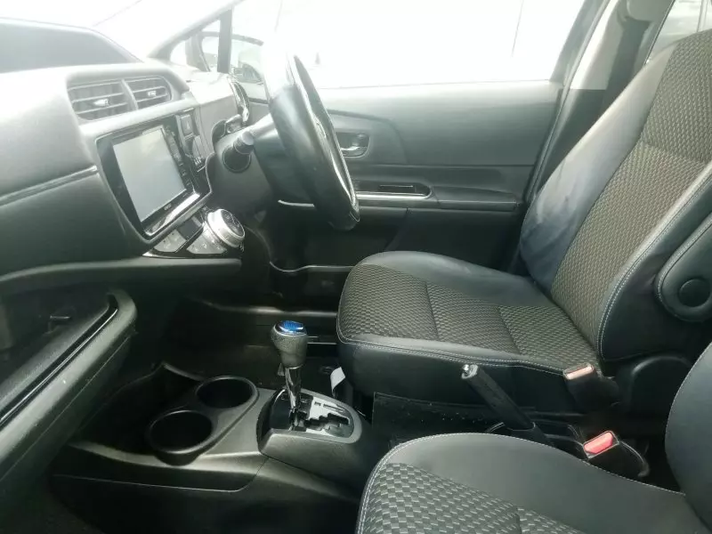 Toyota Aqua Hybrid   - 2014