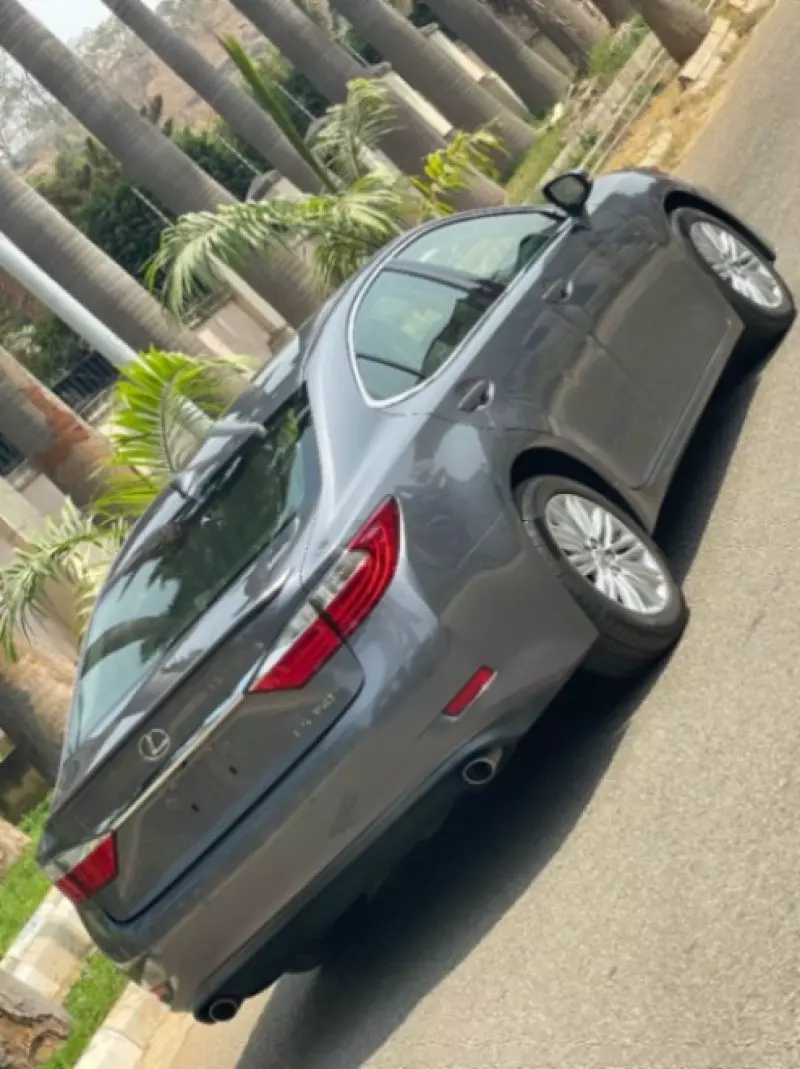 Lexus ES 350   - 2015