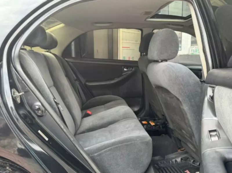 Toyota corolla   - 2004