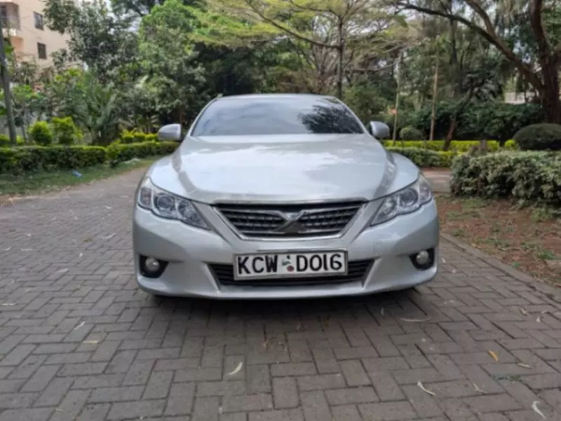 TOYOTA Mark X - 2012