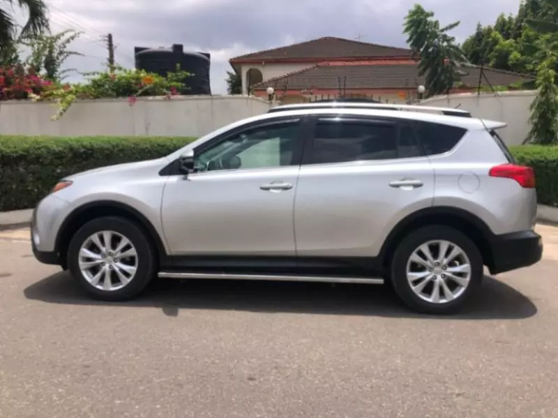 TOYOTA RAV4   - 2015