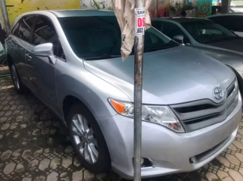 TOYOTA Venza   - 2013