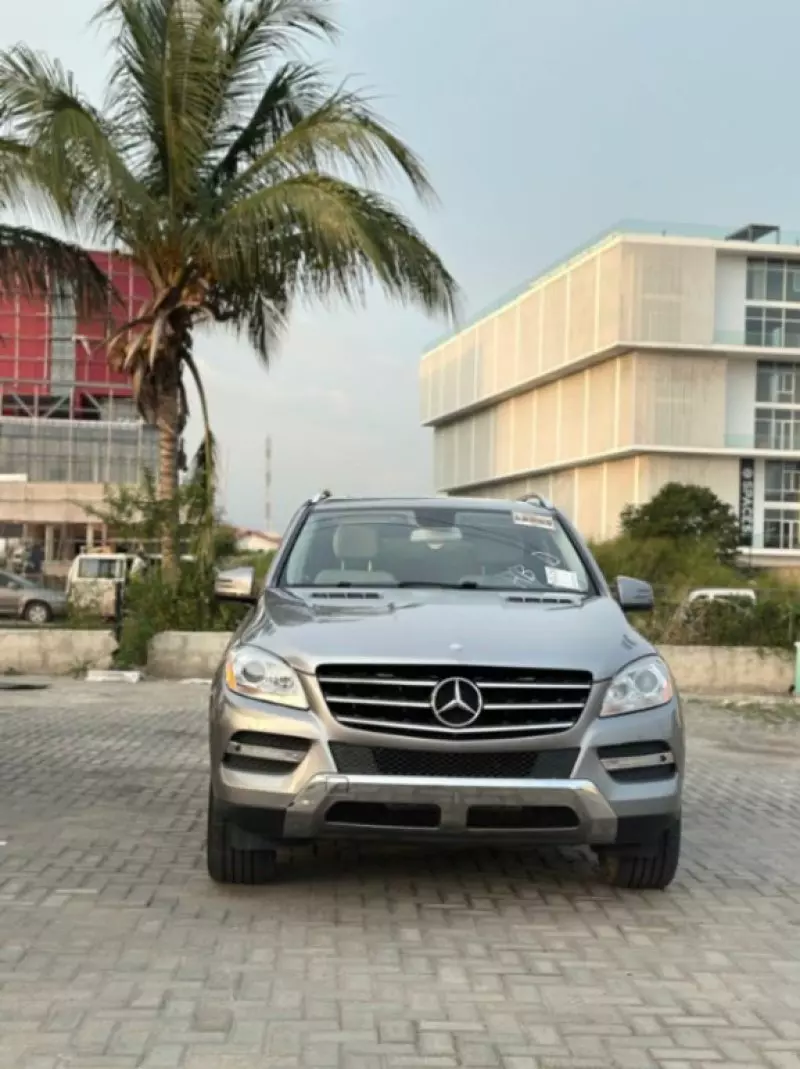 Mercedes-Benz ML-Class   - 2012