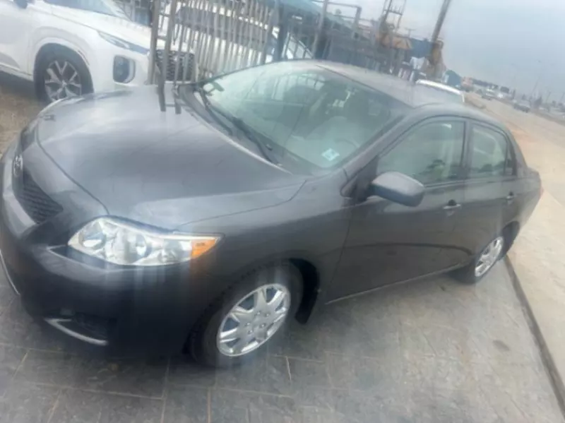 TOYOTA Corolla - 2009