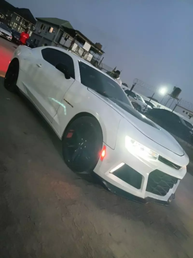 Chevrolet Camaro   - 2018