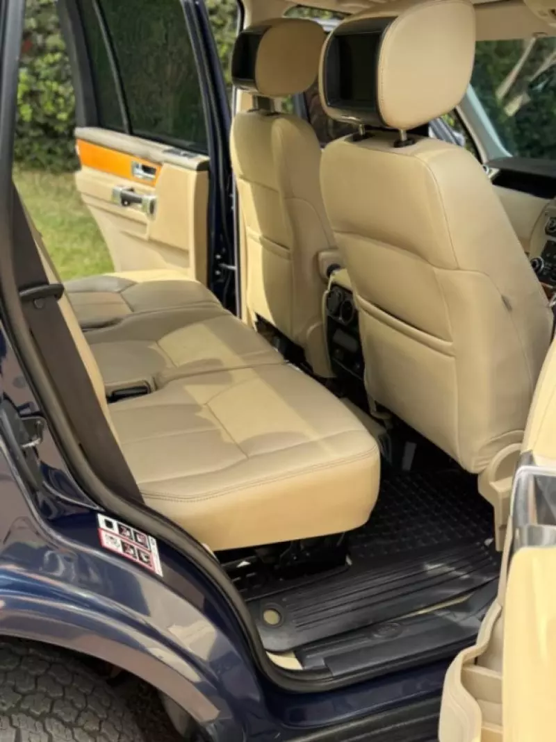 Land Rover Discovery   - 2013