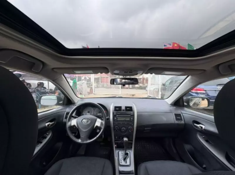 TOYOTA Corolla   - 2009
