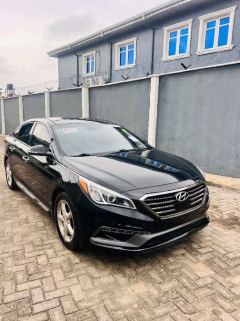 Hyundai Sonata   - 2016