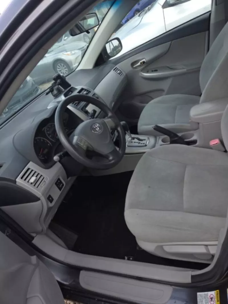 TOYOTA Corolla - 2013