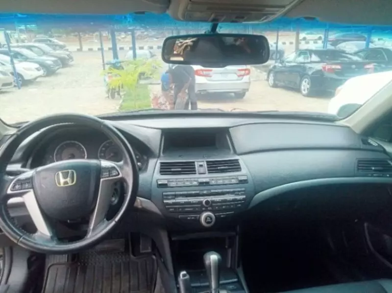 Honda Accord   - 2009