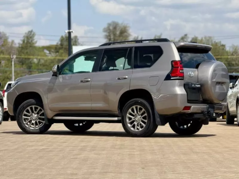 Toyota Landcruiser Prado   - 2018