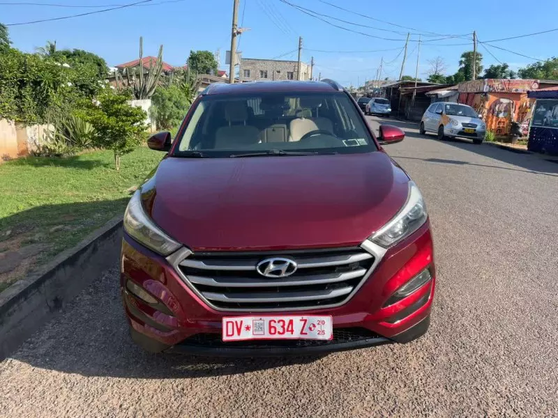 Hyundai Tucson   - 2017