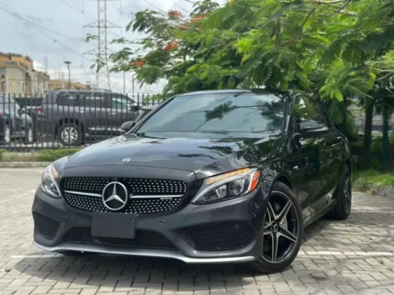 Mercedes-Benz C-class   - 2012