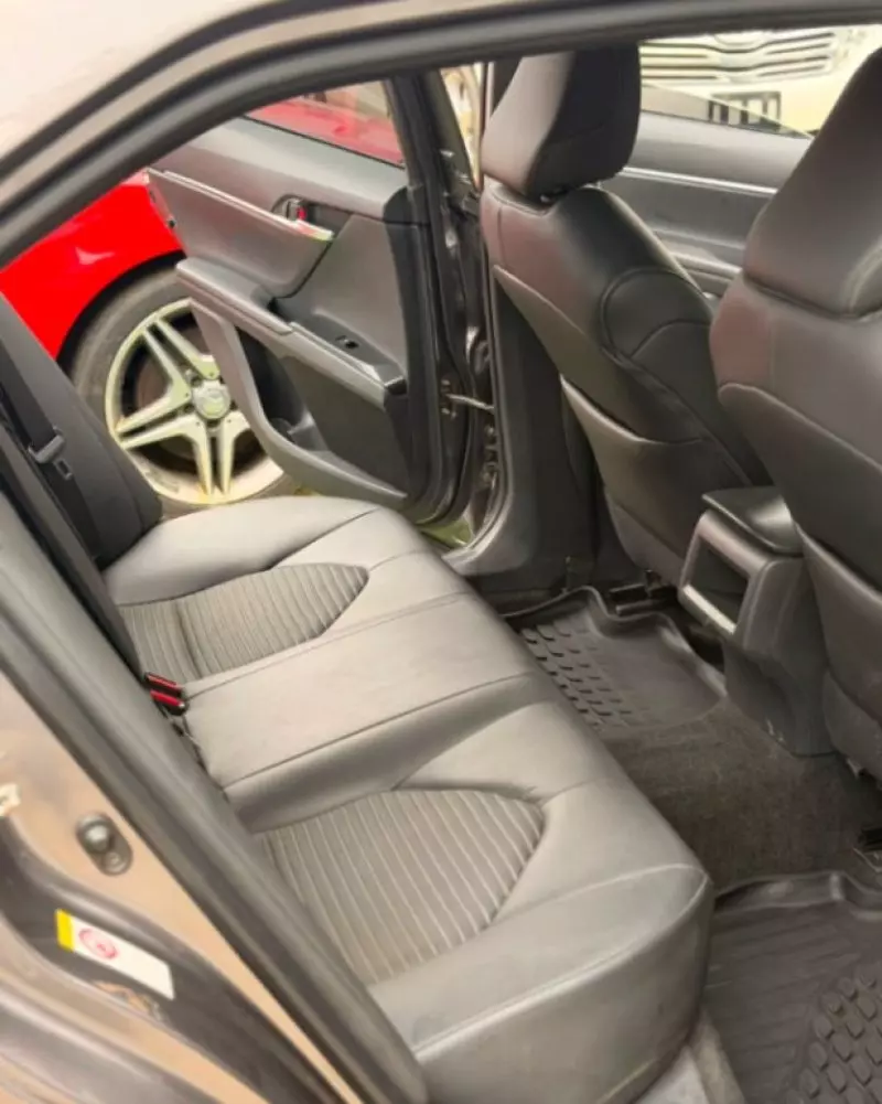 TOYOTA Camry - 2018