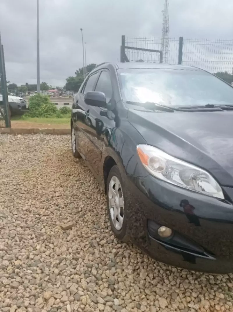 TOYOTA Corolla Matrix   - 2010