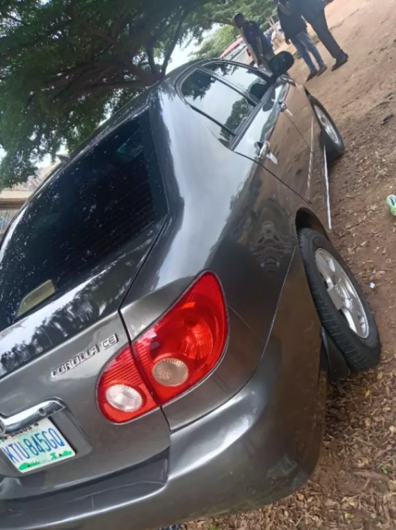 Toyota Corolla   - 2007