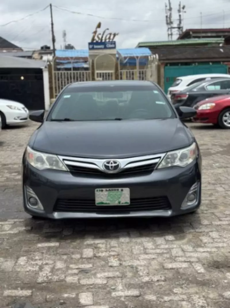 TOYOTA camry   - 2014