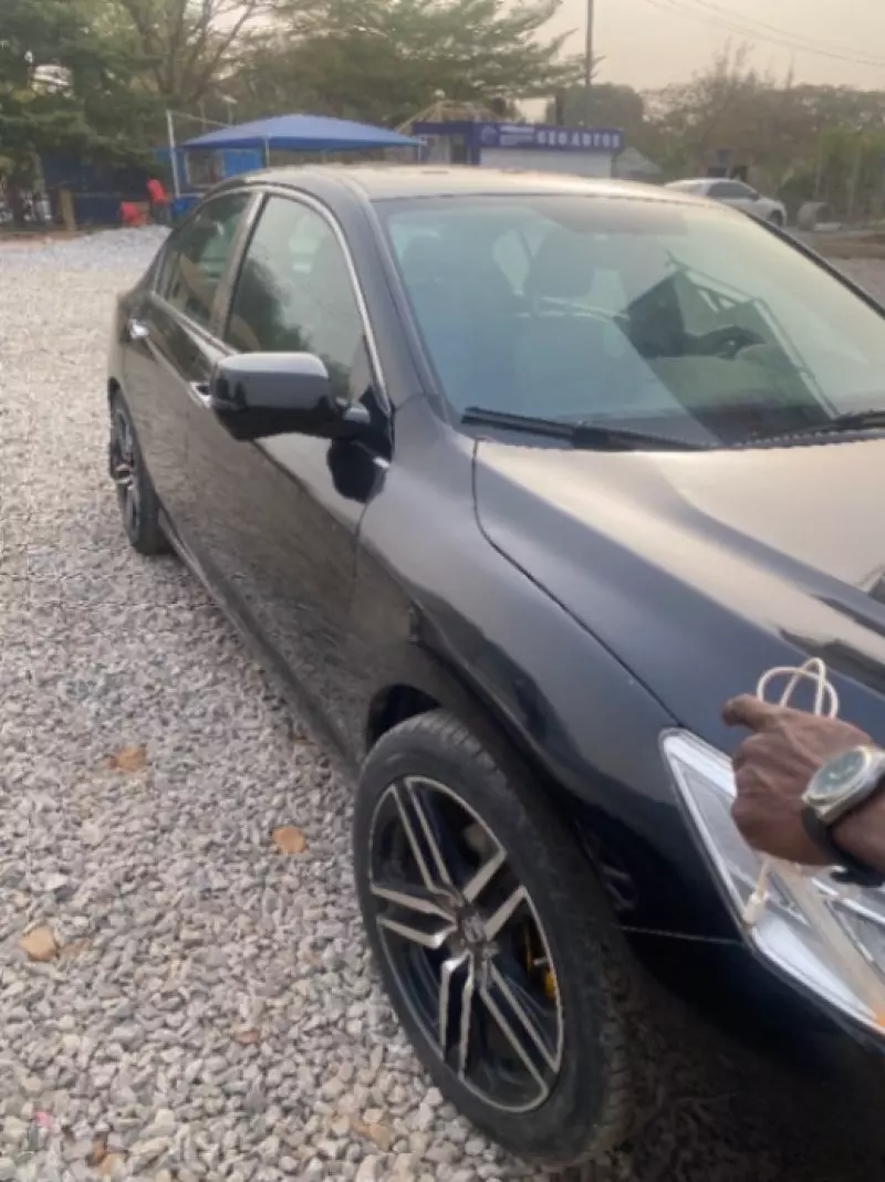 Honda Accord   - 2013