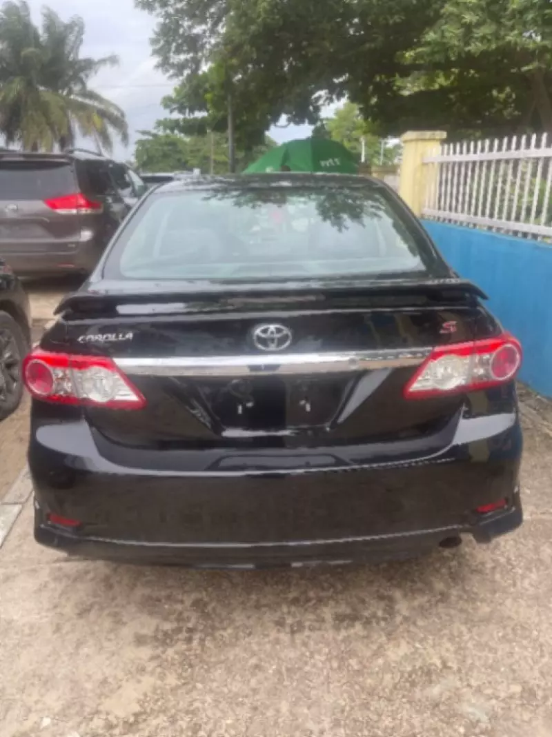 TOYOTA Corolla   - 2013