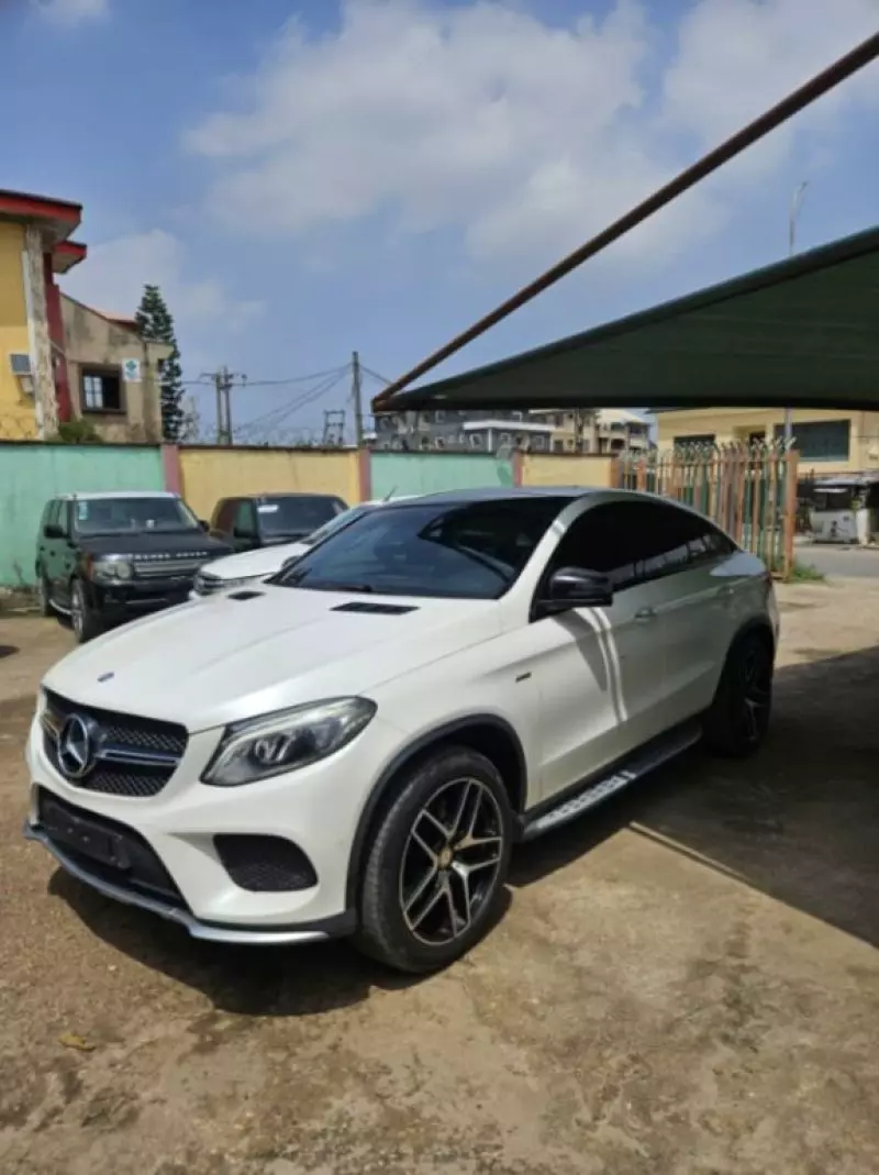 Mercedes-Benz GLE 43 AMG   - 2016