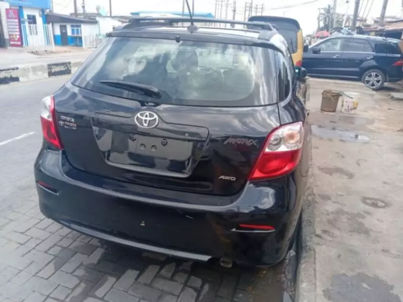 TOYOTA Corolla Matrix   - 2010