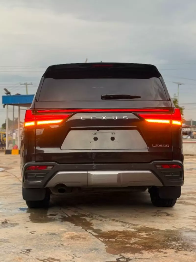 Lexus LX 600   - 2022