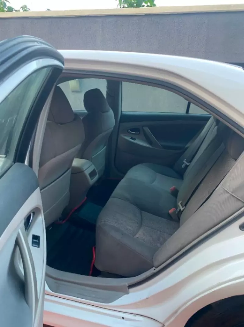 TOYOTA Camry - 2009