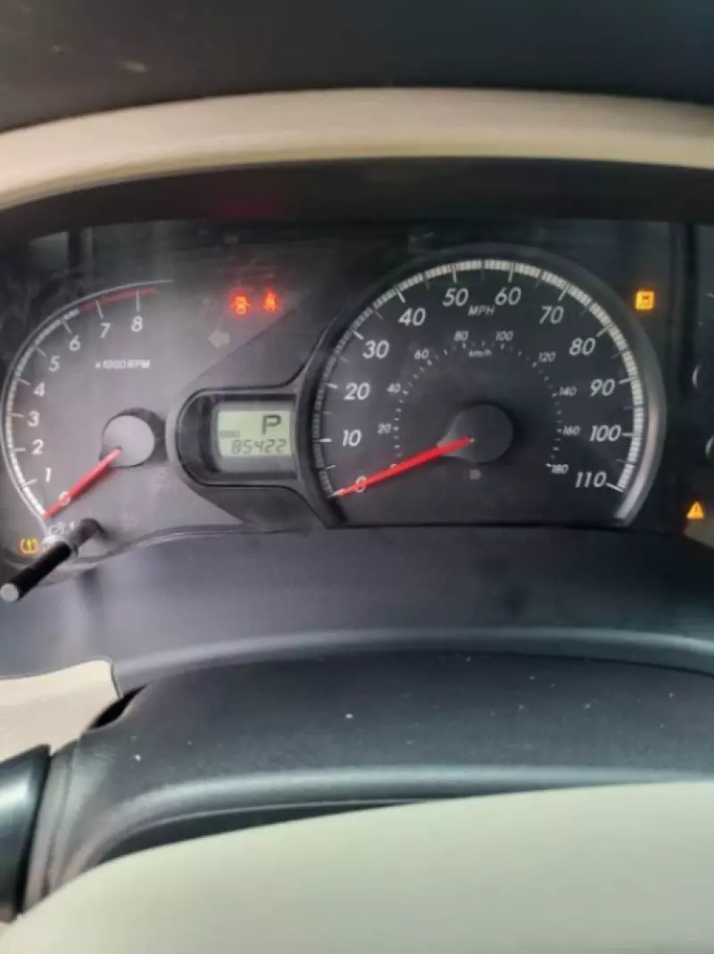 TOYOTA Sienna   - 2011