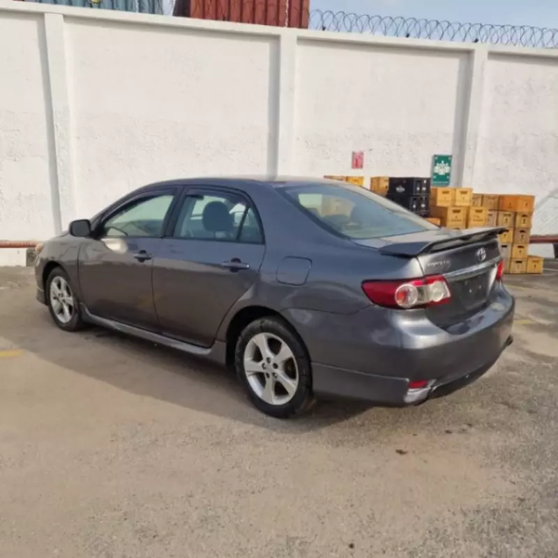 Toyota Corolla - 2012