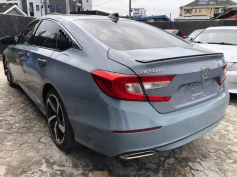 Honda Accord   - 2021